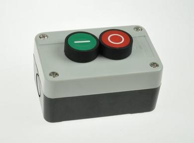 Switch; push button; SALB213; ON-(OFF)+OFF-(ON); red & green; no backlight; screw; 2 positions; 5A; 600V AC; 22mm; Howo