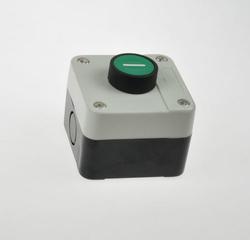 Przełącznik; przyciskowy; SALB102; OFF-(ON); zielony; bez podświetlenia; śrubowe; 2 pozycje; 5A; 600V AC; 22mm; Howo