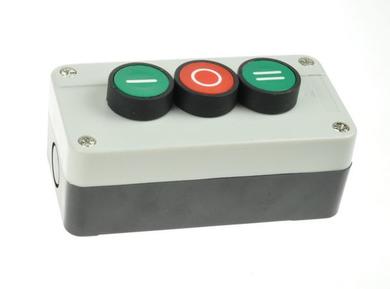 Switch; push button; in box; SALB339; red & green; no backlight; momentary; 2 positions; 5A; 600V AC; Howo