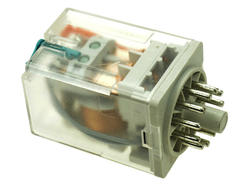Przekaźnik; elektromagnetyczny przemysłowy; R15-2013-23-1024 WT; 24V; DC; 3 styki przełączne; 10A; do gniazda; Relpol; RoHS