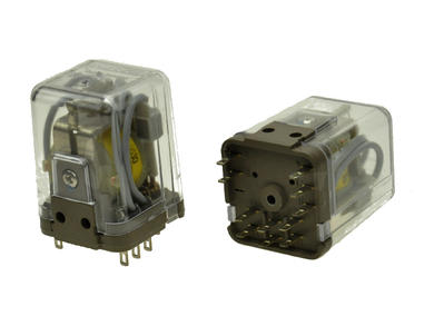 Relay; electromagnetic industrial; UF3-24DC; 24V; DC; 3PDT; 10A; solder