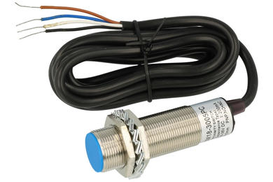 Sensor; capacitive; CM18-3005PC; PNP; NO/NC; 5mm; 6÷36V; DC; 300mA; cylindrical metal; fi 18mm; 60mm; flush type; with 1,5m cable; IP67; π pi-El; RoHS