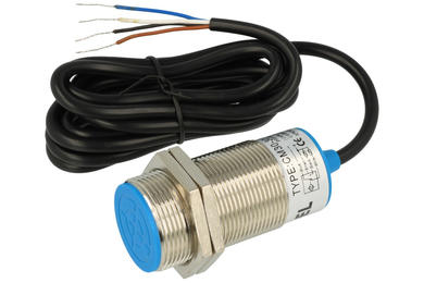 Sensor; capacitive; CM30-3010NC; NPN; NO/NC; 10mm; 6÷36V; DC; 300mA; cylindrical metal; fi 30mm; 60mm; flush type; with 1,5m cable; IP67; π pi-El; RoHS