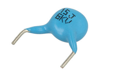 Capacitor; ceramic; 15pF; 6kV; fi 8mm; 10mm; through-hole (THT); 5%; bulk; -25...+85°C; CC3JSL150JBSC04; Dongil; RoHS